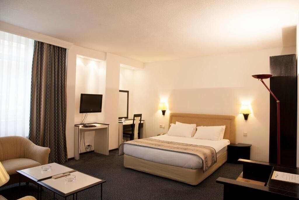 Фото King Hotel (ex. King Hotel Guvenlik) 3*