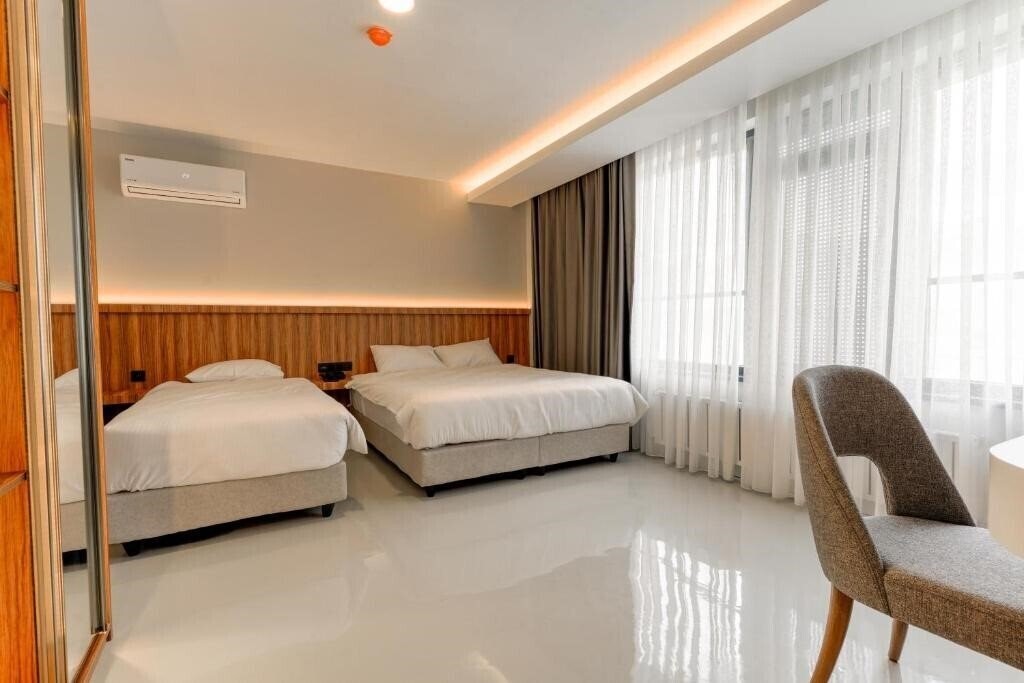 Фотография Joyful Hotel (ex. Inn 65 Budget) 3*