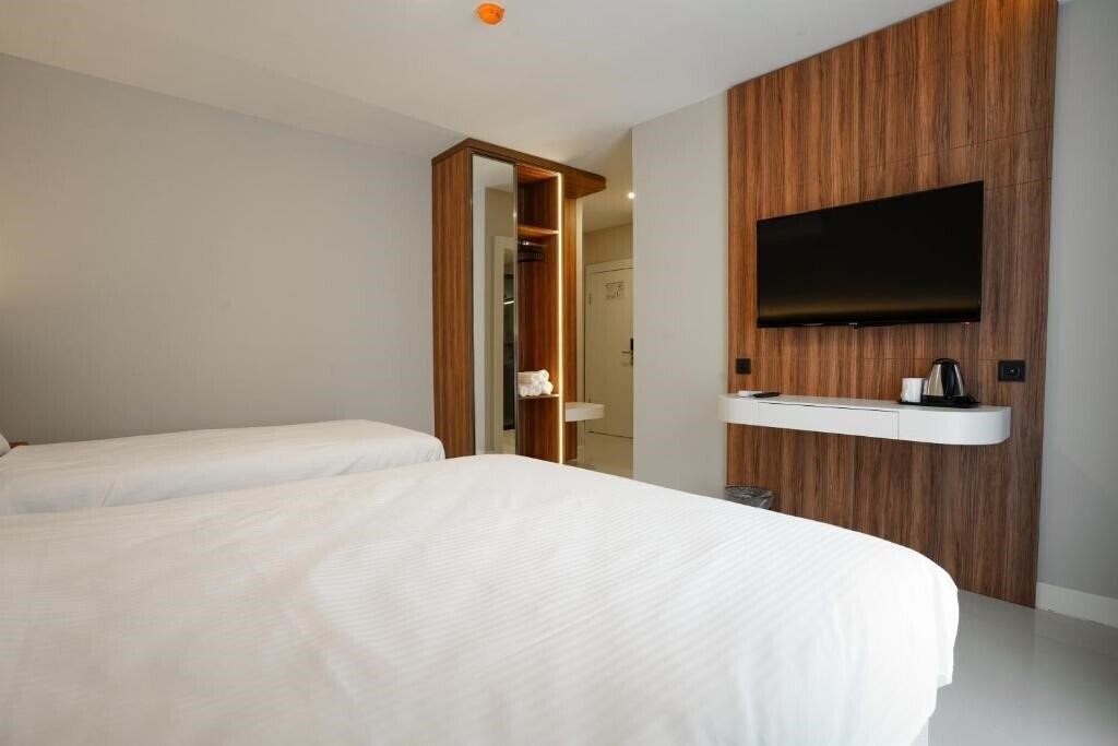 Изображение Joyful Hotel (ex. Inn 65 Budget) 3*