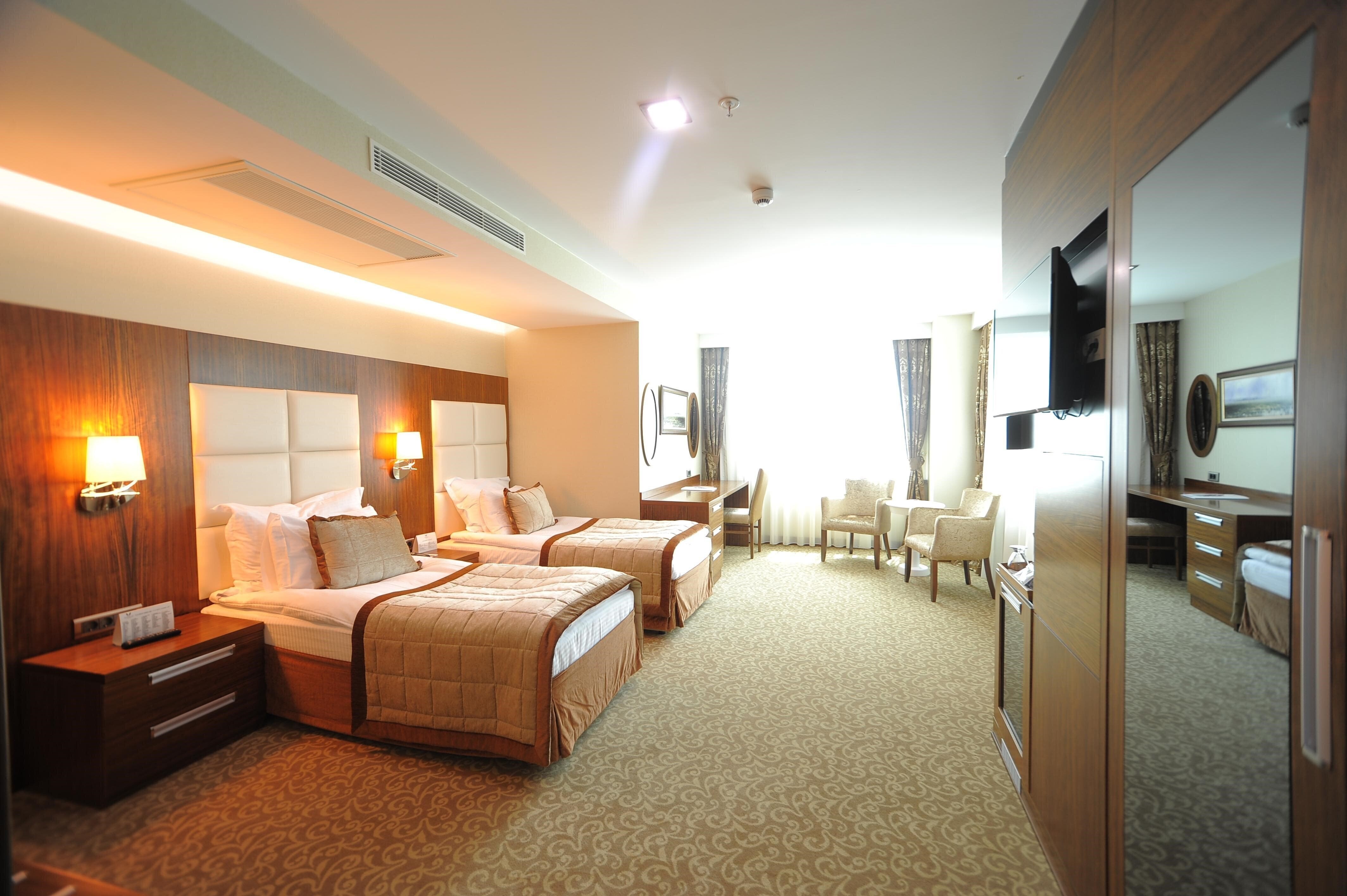 Vivaldi CE Gold Hotel 4* суреті