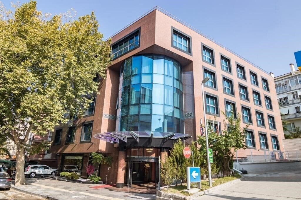 Hotel 2000 Kavaklidere 4* қонақ үйі