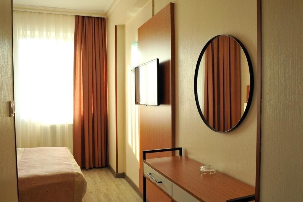 Lion City Hotel Ankara (ex. Ankara Jolly Hotel) 3* қонақ үйі