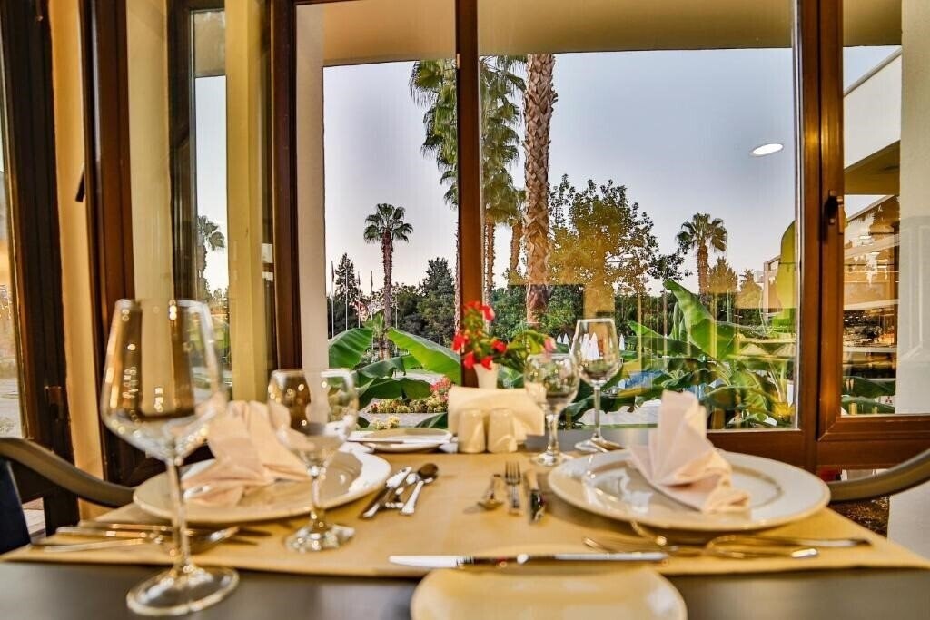 Изображение Grida City 4*