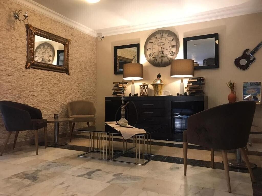 Beyaz Melek Hotel 2* суреті