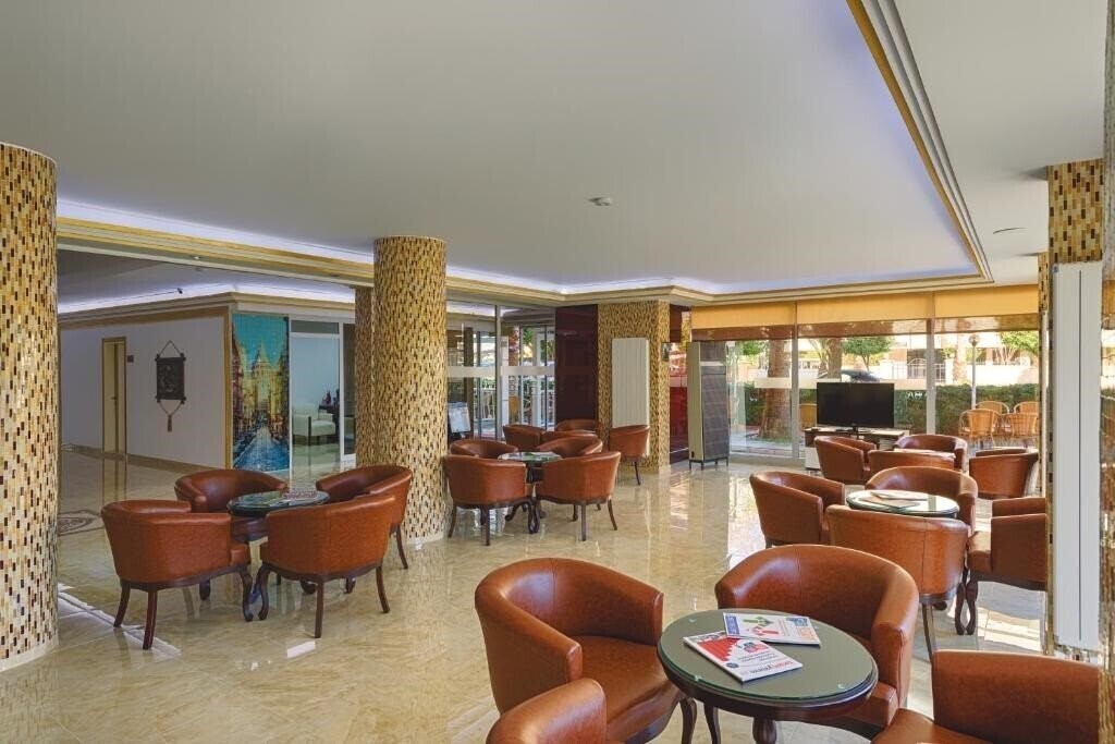 Zel Hotel (ex. Zel Hotel (ex. Peranis)) 3* суреті