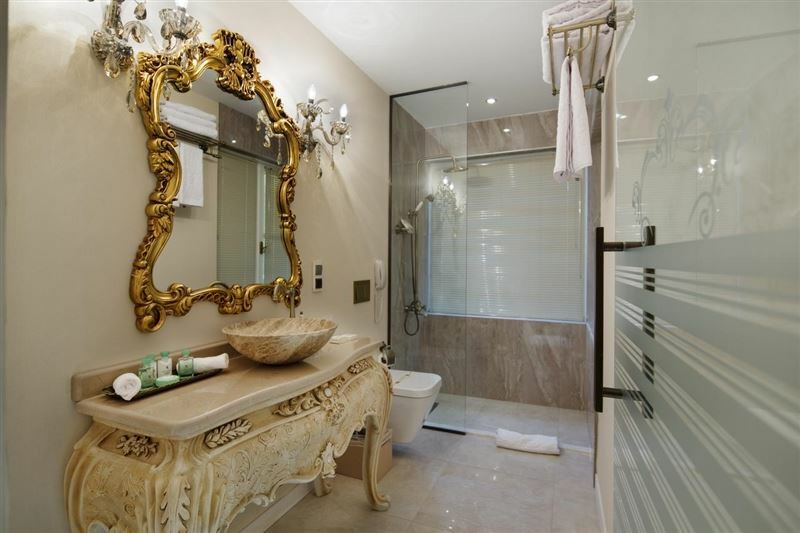 Elegance East Hotel 4* фотосуреті