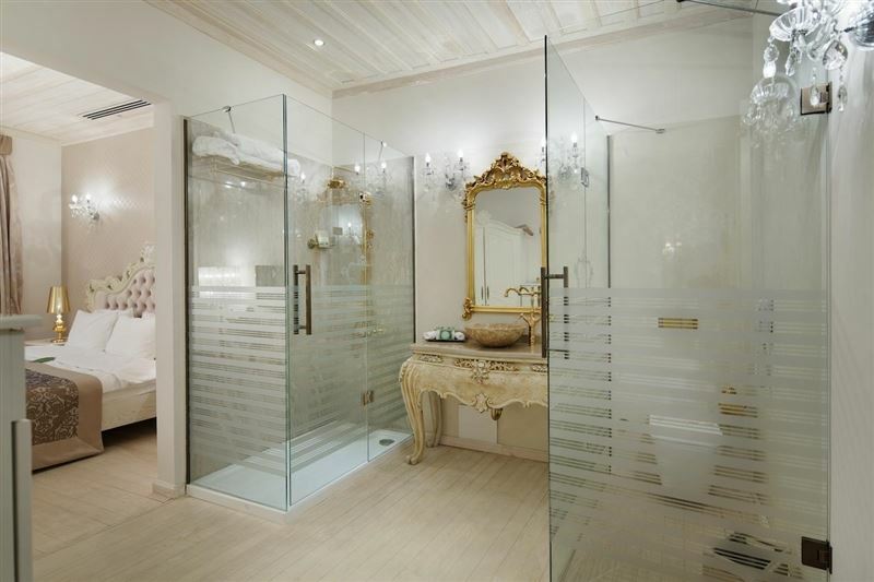 Elegance East Hotel 4* қонақ үйі