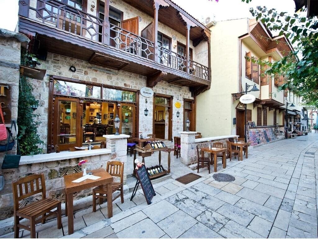 Hadrian Gate Hotel 1* фотосуреті