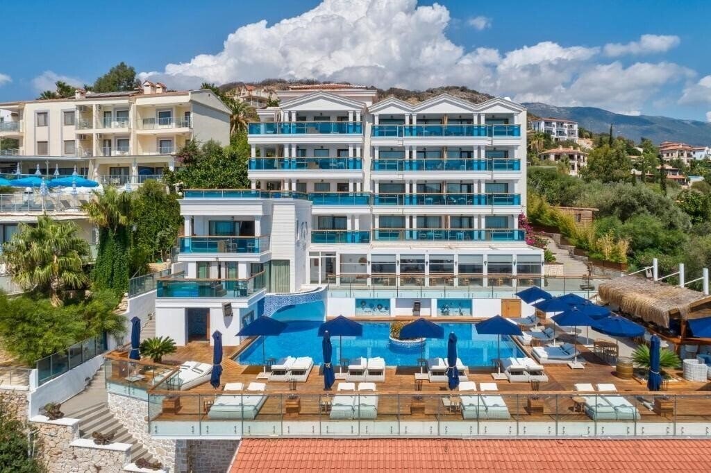 Meis Exclusive Hotel 4* суреті