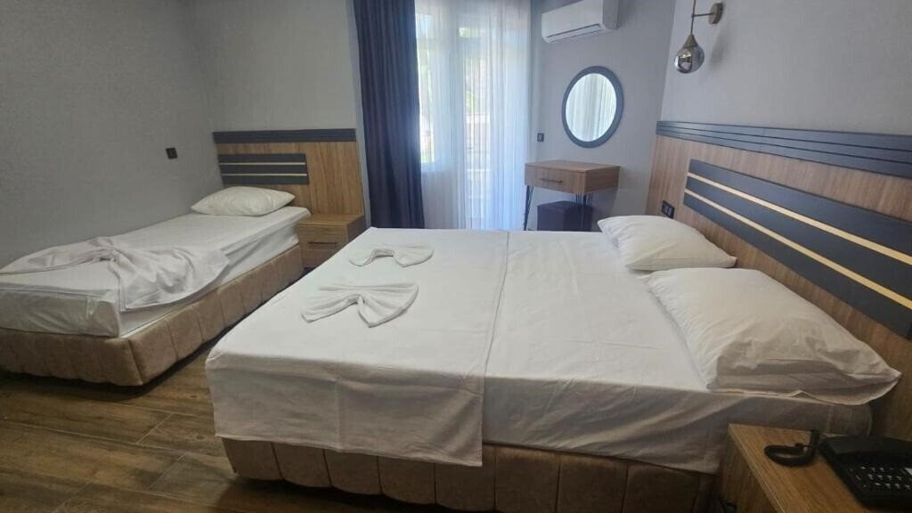 Mimoza Hotel 3* фотосуреті