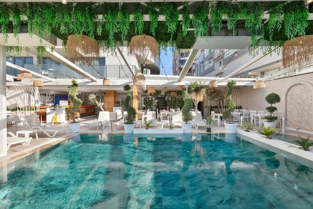 Pacco Hotel & Spa 4* қонақ үйі