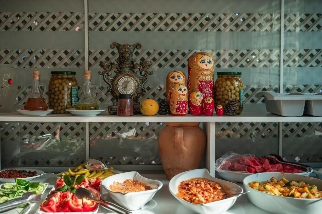 Behram Hotel 2* суреті