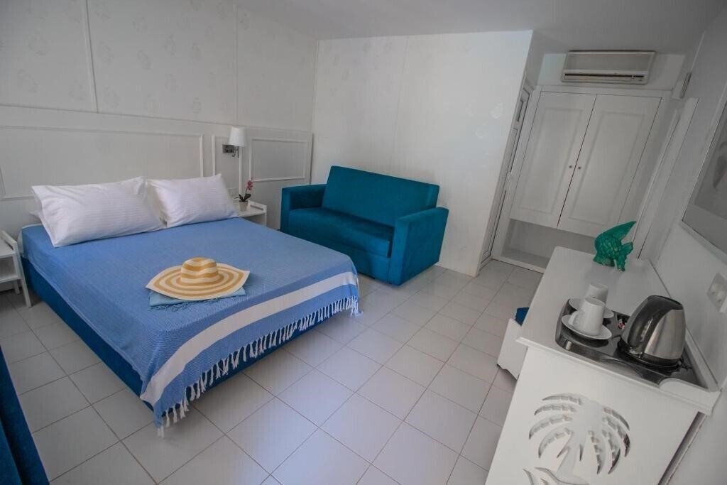 Фото Blue&White Hotel 3*