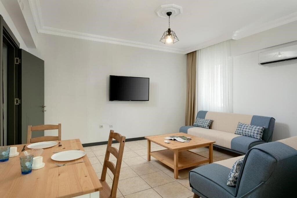 Изображение Otium Boutique Happy Suites 3*