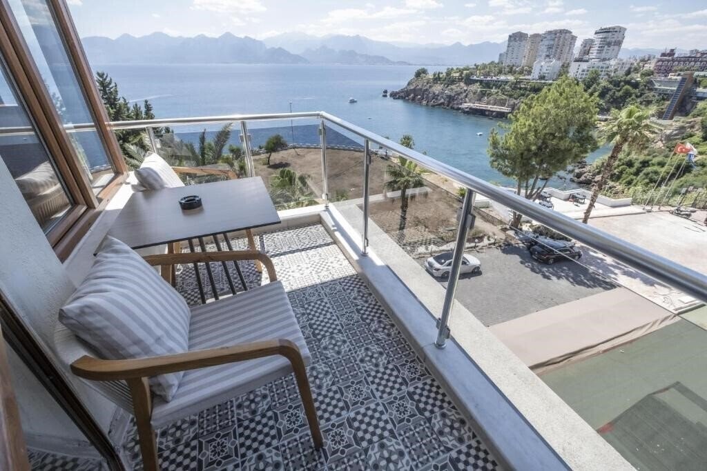 Qinn Hotel 3* фотосуреті