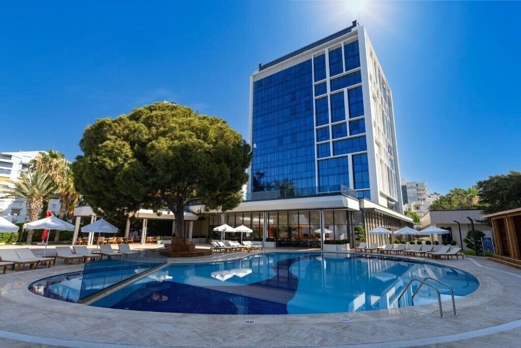 Delta Hotels by Marriott Antalya Lara (ex. Delta Hotels Antalya Lara, Oz Hotels Antalya Resort & SPA, Antalya Hotel) 5* қонақ үйі