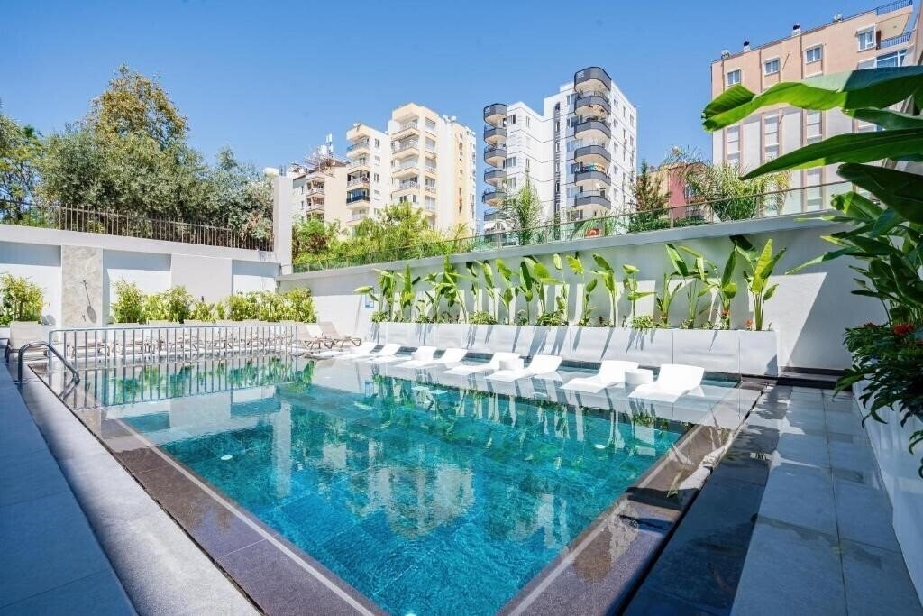 Awen Hotel 4* суреті