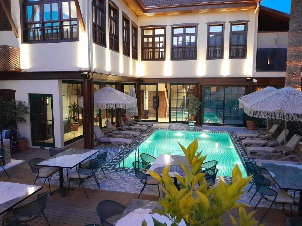 Belmondo Suites (ex. Belmondo Suites Old Town Antalya) 3* қонақ үйі