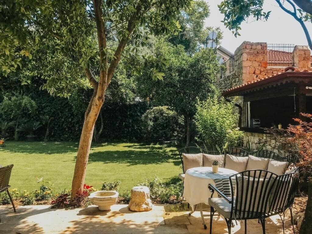 The Ninova 3* фотосуреті