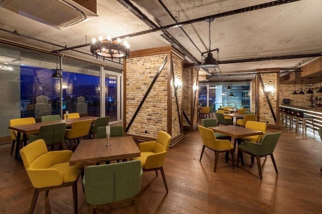 Фото Khan Vip Hotel 4*