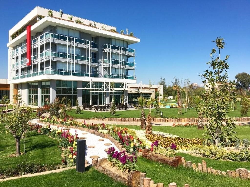 Отель Khan Vip Hotel 4*