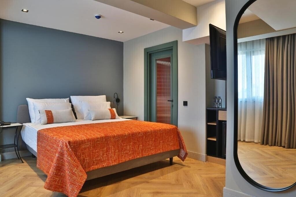 Картинка In The Middle Hotel 3*