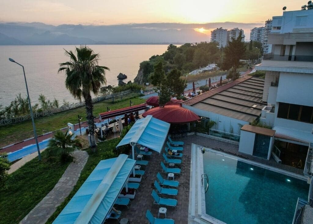 Изображение Tema 242 Hotel 3*