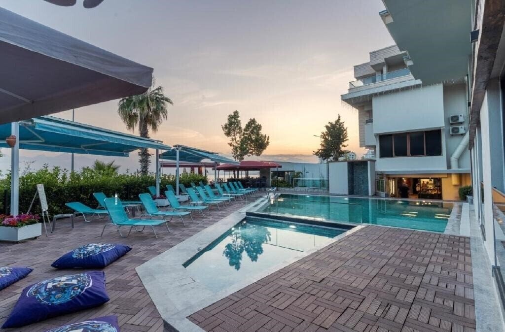 Картинка Tema 242 Hotel 3*