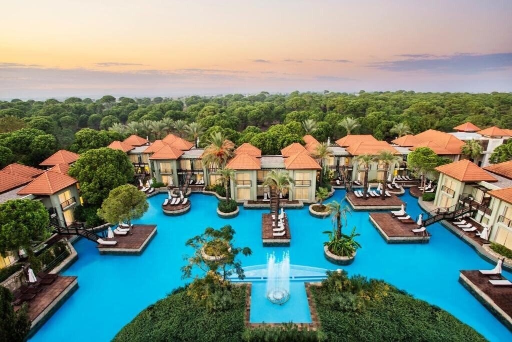 Отель Ic Hotels Residence 5*