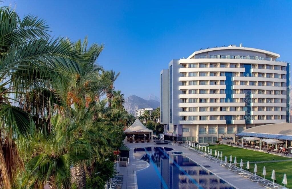 Фото Porto Bello Hotel Resort & SPA 5*