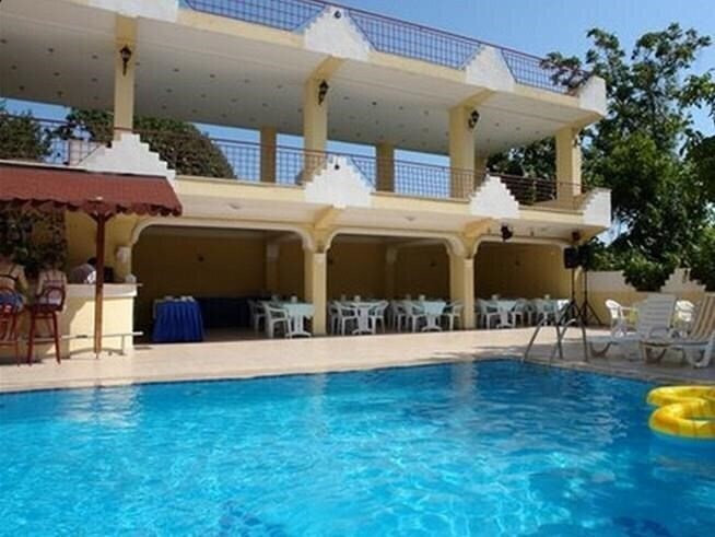 Yellow Stars Hotel 3* қонақ үйі