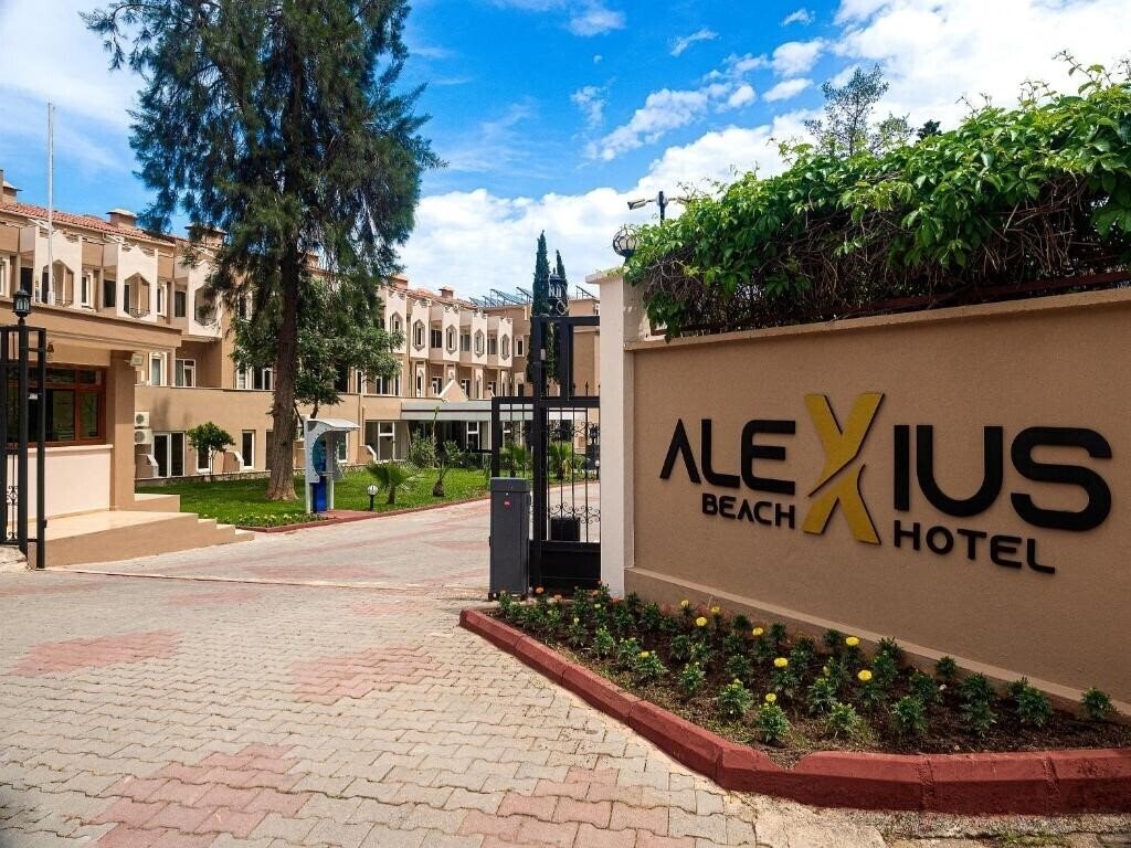 Alexius Beach Hotel (ex. Club Hotel Beldiana) 4* қонақ үйі