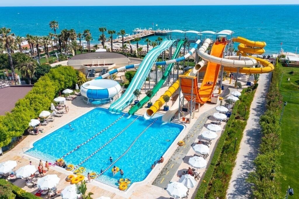 Отель Bellis Deluxe Hotel 5*