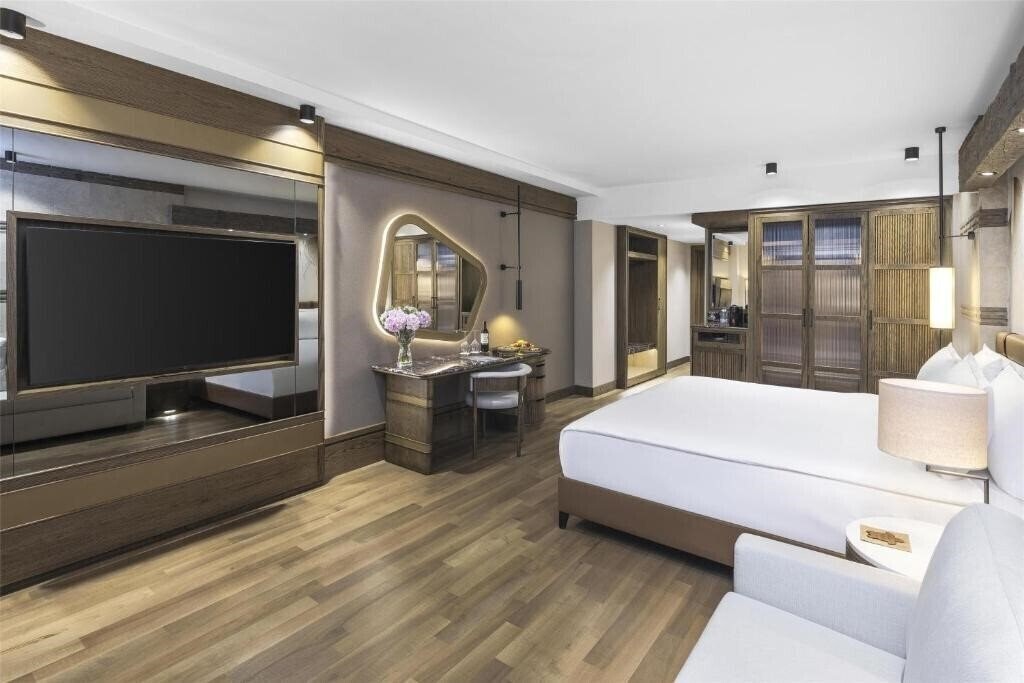 Фото Kempinski Hotel The Dome 5*
