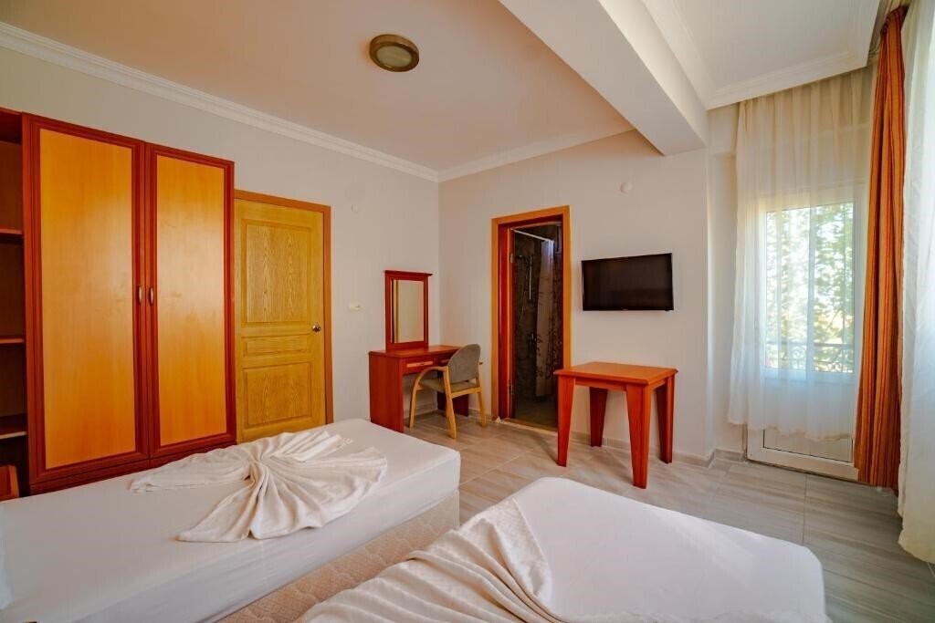 Отель Medusa Hotel 3*