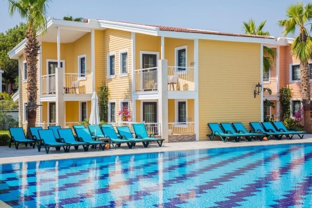 Crystal Club World Of Colours 5* суреті