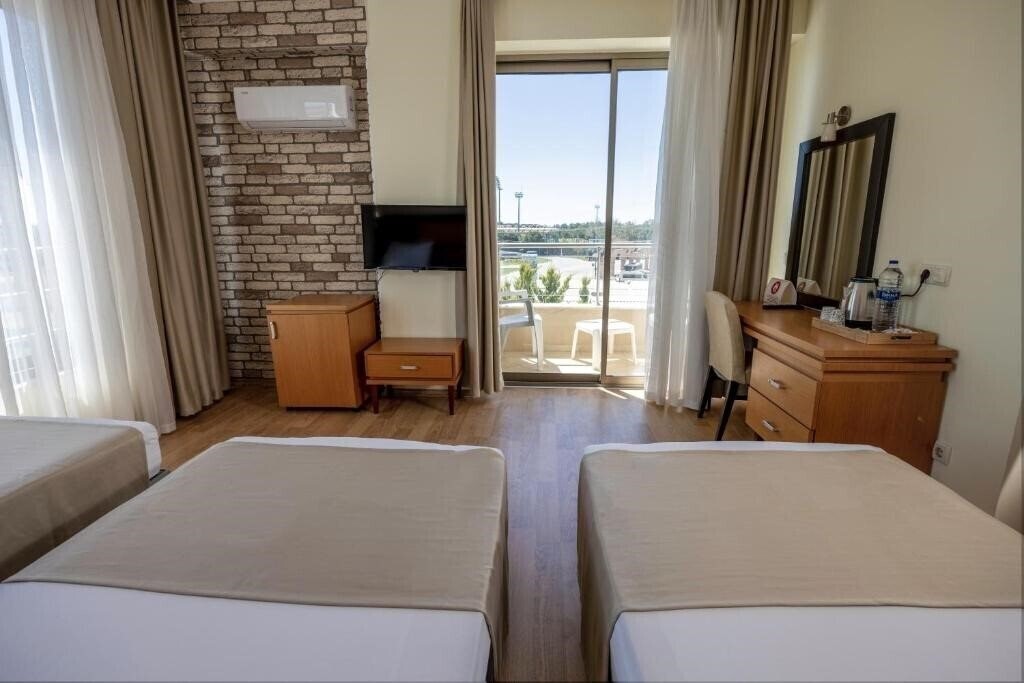 Фото Selins Hotel & SPA Belek (ex. Selin Otel SPA Belek, Ceres Hotel) 3*