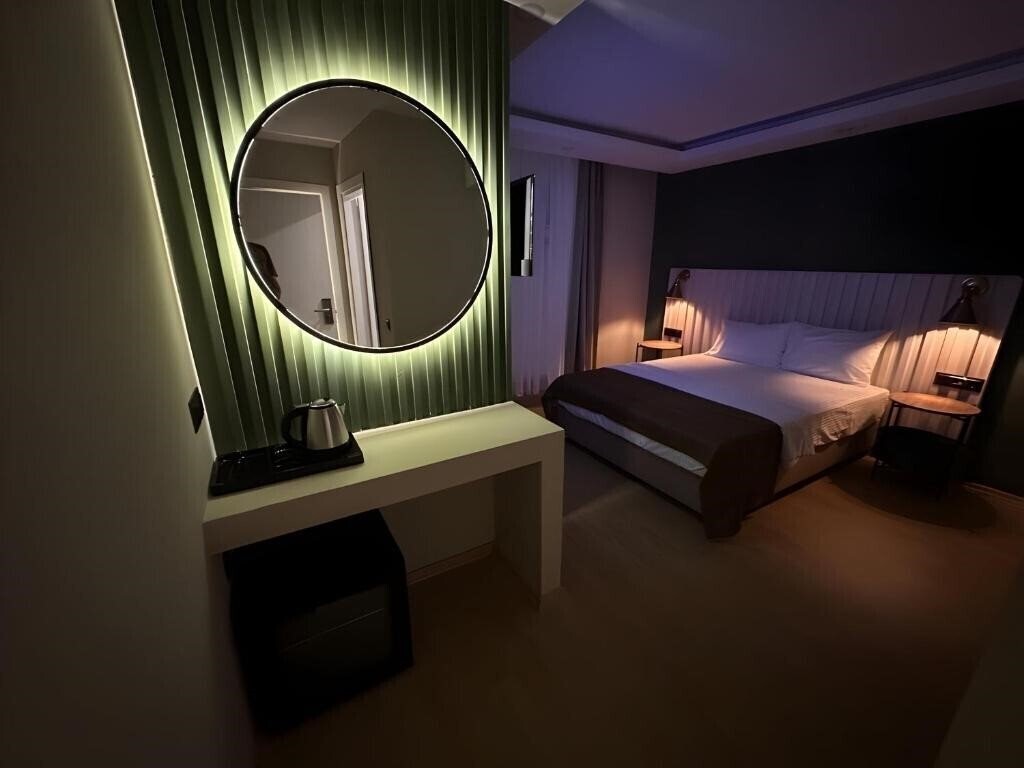 Фото Red Castle Hotel & Pub 3*