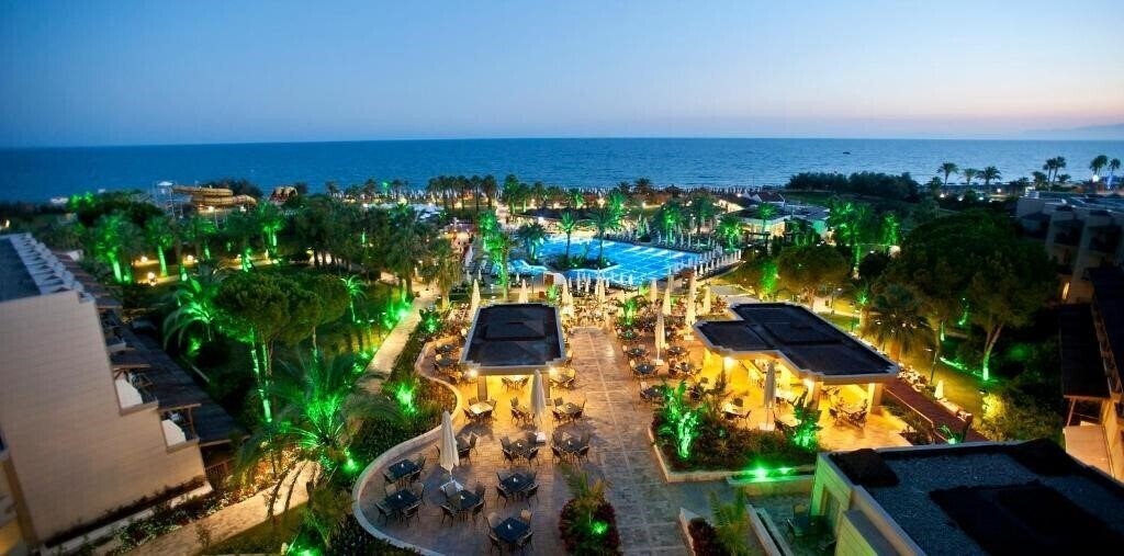 Crystal Tat Beach Golf Resort & SPA 5* суреті
