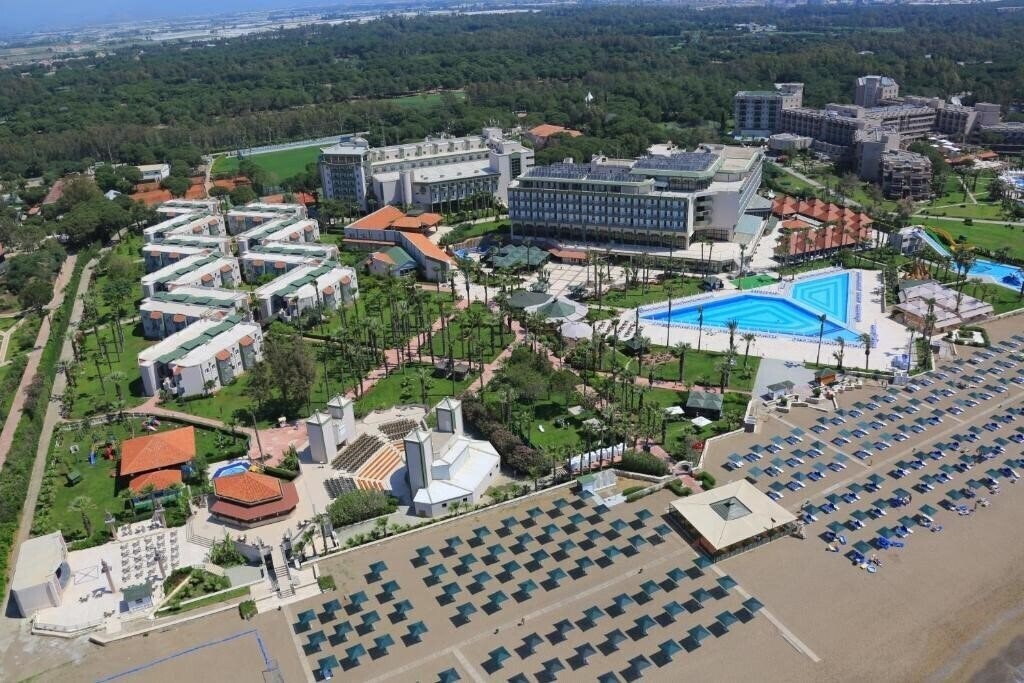 Отель Adora Hotel & Resort 5*