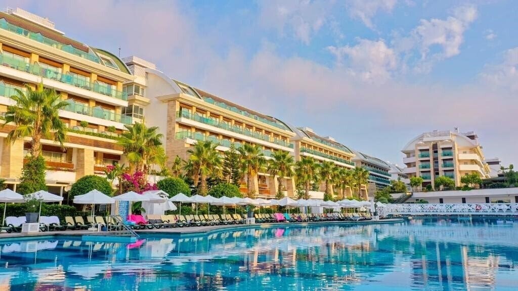 Отель Crystal Waterworld (ex. Crystal Waterworld Resort & SPA) 5*
