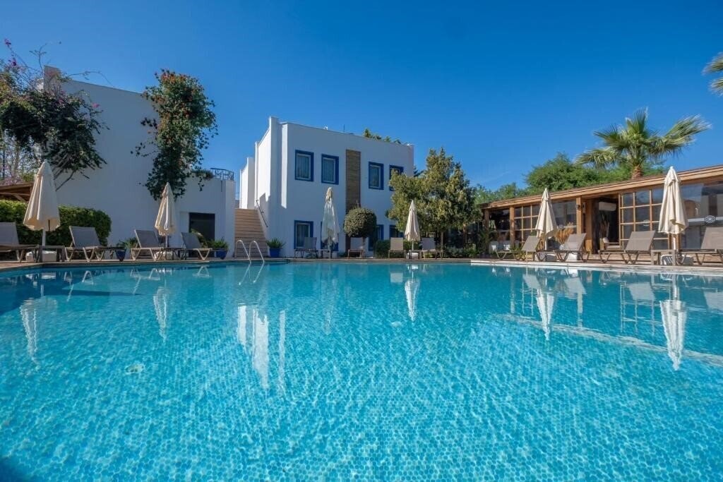 Red Lion Bodrum 2* қонақ үйі