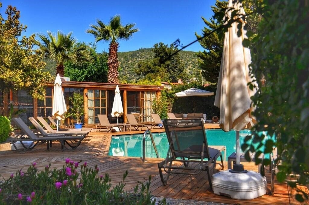 Red Lion Bodrum 2* суреті