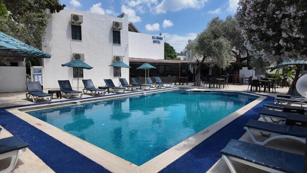 Фото Ali Baba Hotel 3*