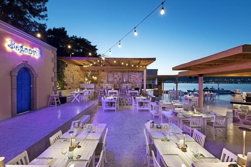 Titanic Deluxe Bodrum 5* суреті