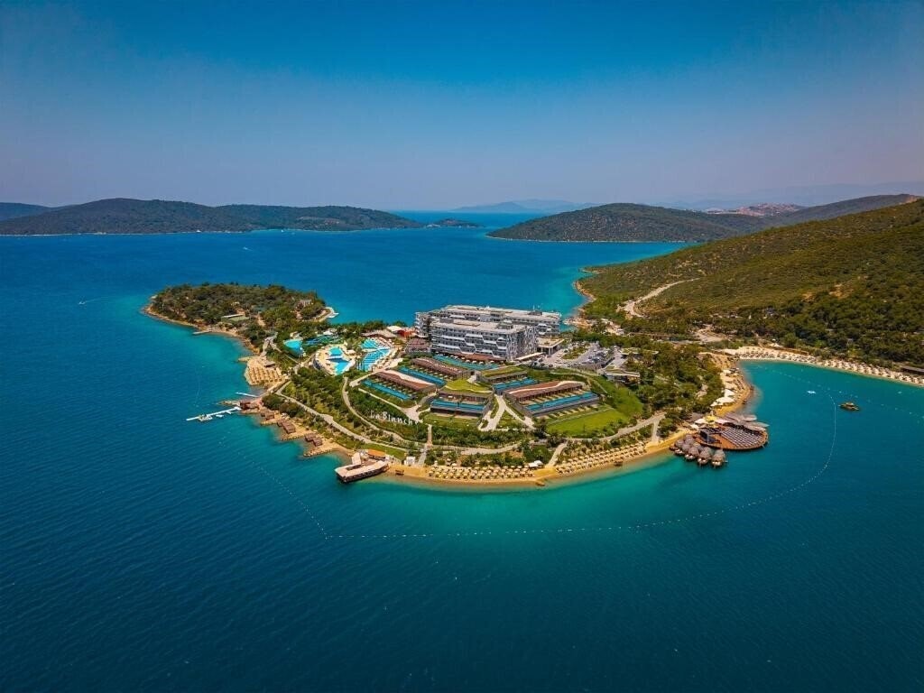 Отель La Blanche Island Bodrum 5*