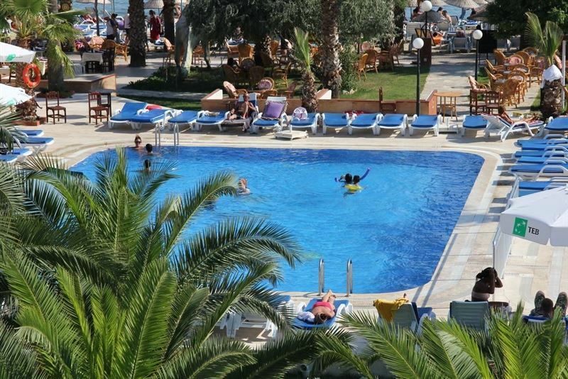 Фото Nagi Beach Hotel 3*