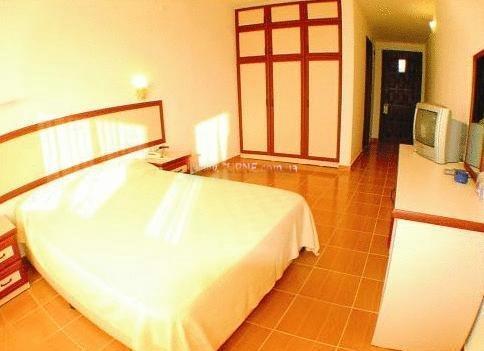 Отель Gumbet Aquarium Beach Hotel (ex. Peda Hotels Akvaryum Beach) 3*