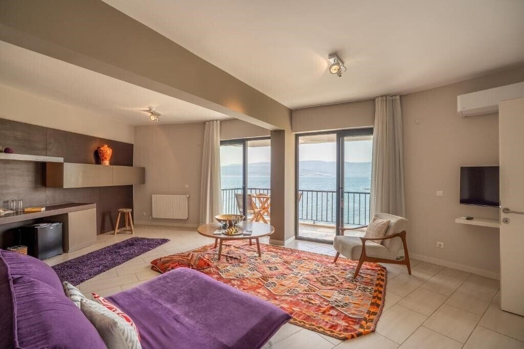 Med-Inn Boutique Hotel 1* фотосуреті