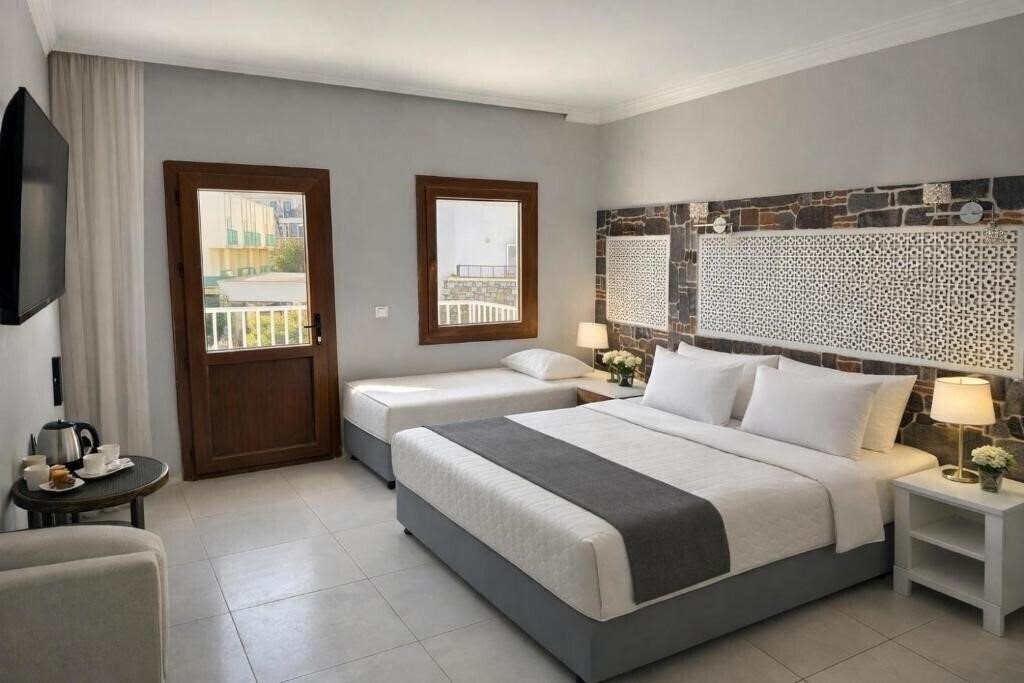 Фото Salinas Beach Hotel 3*
